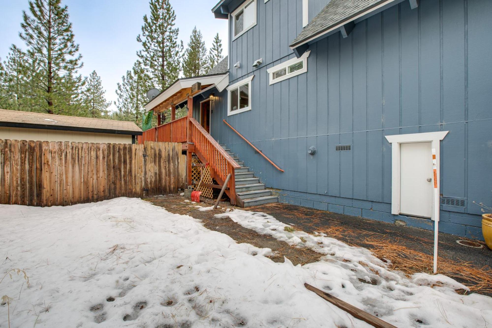 South Lake Tahoe Vacation Home With Private Hot Tub! Exterior photo